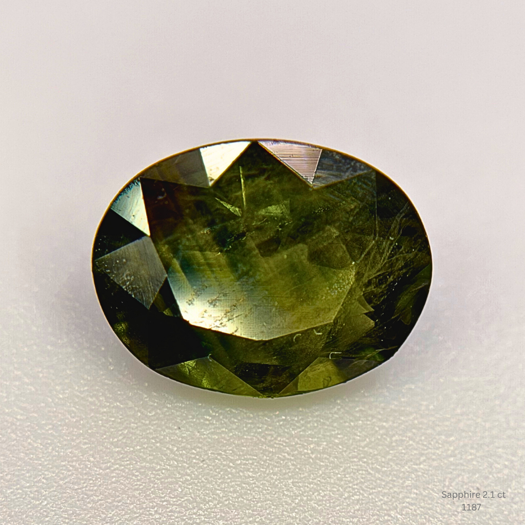 Natural Green Sapphire 2.10 Ct Oval Cut Loose Gemstone