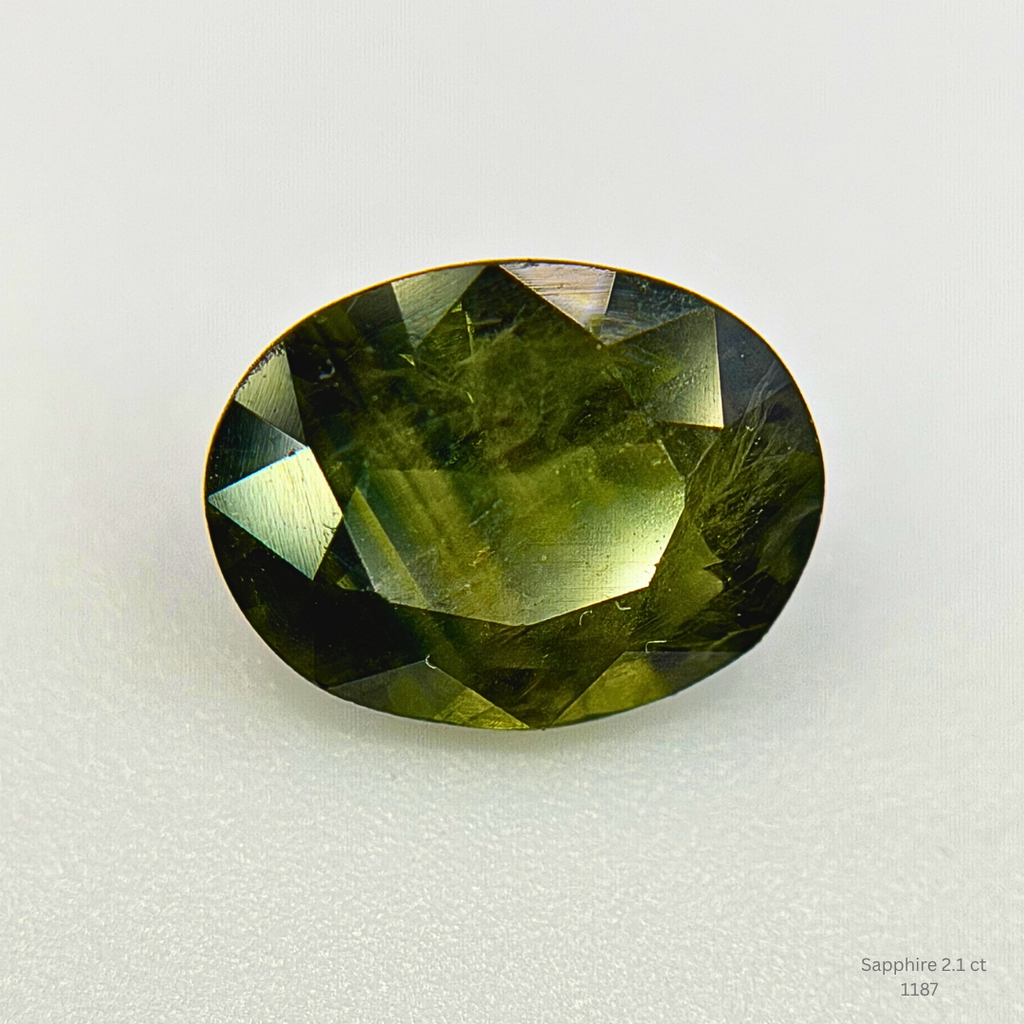 Natural Green Sapphire 2.10 Ct Oval Cut Loose Gemstone