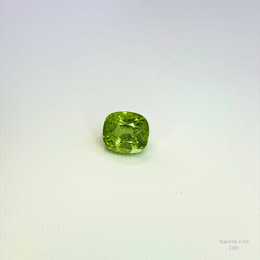 2.2Ct Natural Tsavorite Garnet Cushion Cut Loose Green Gemstone 7.5x6.5mm