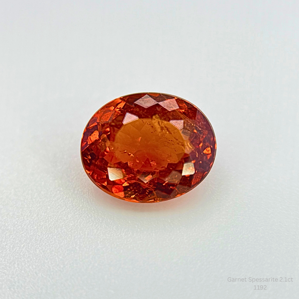 2.1Ct Spessartite Garnet Oval Loose Gemstone Jewelry Making Supply 8x6.7mm