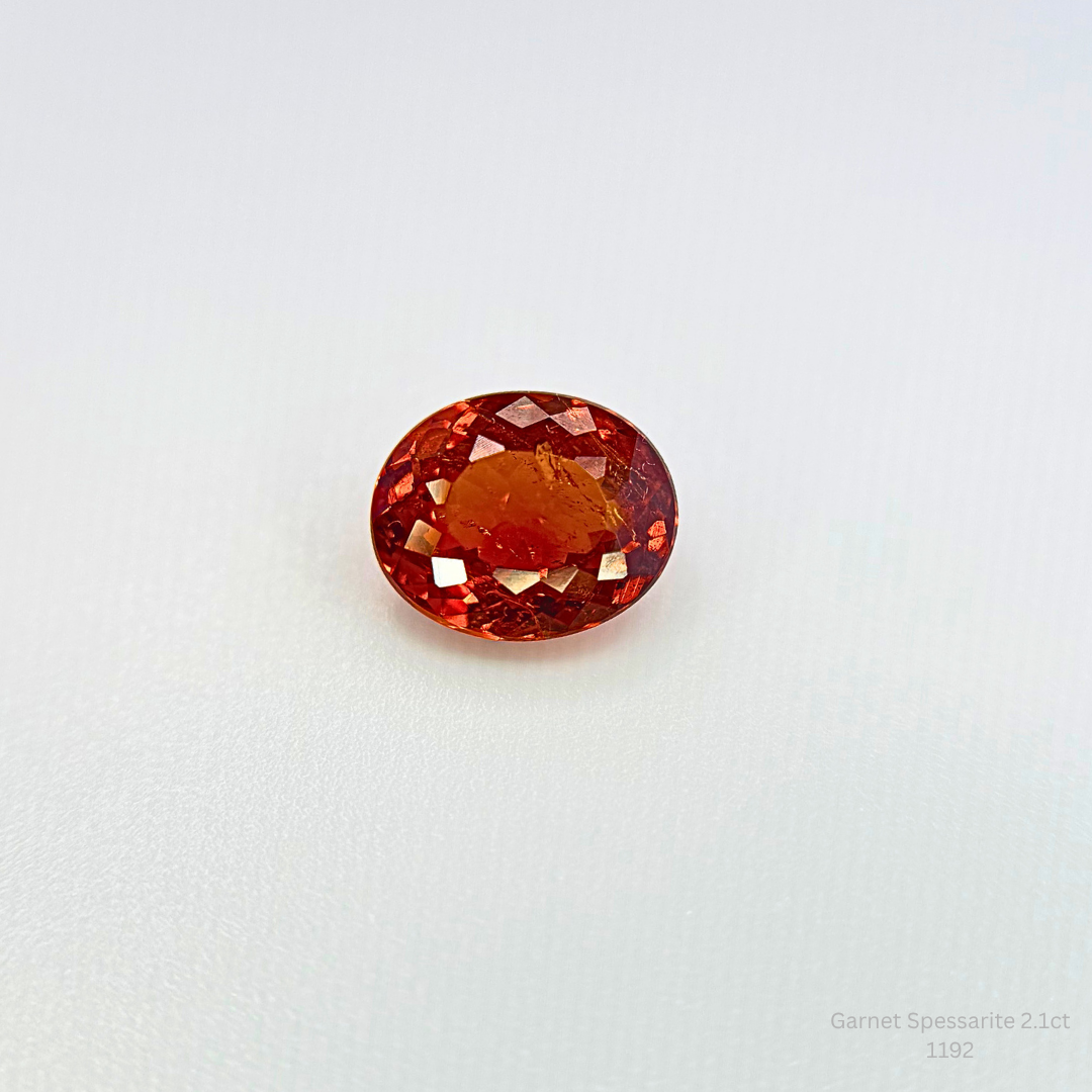 2.1Ct Spessartite Garnet Oval Loose Gemstone Jewelry Making Supply 8x6.7mm