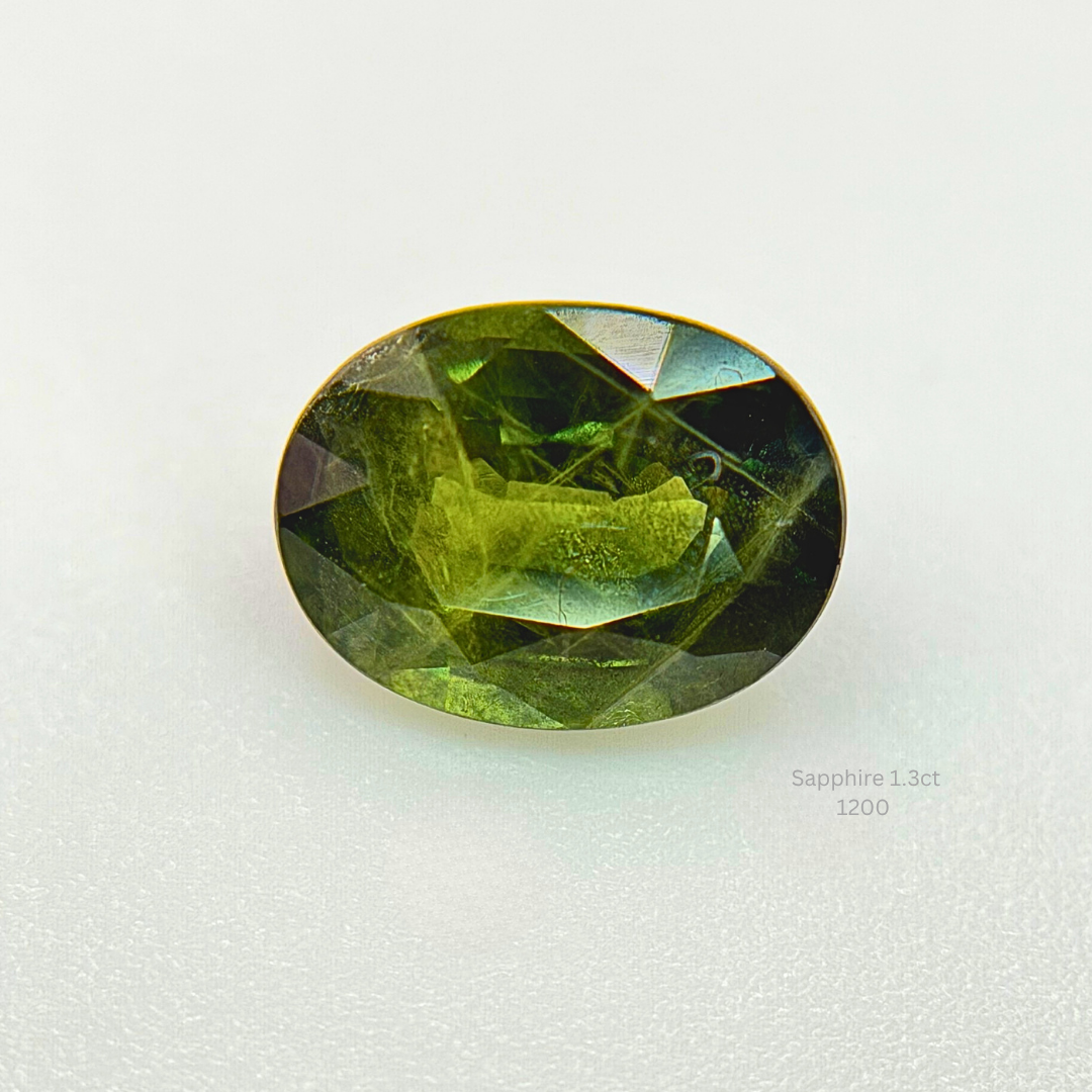 Natural Green Sapphire 1.30 Ct Oval Cut Loose Gemstone