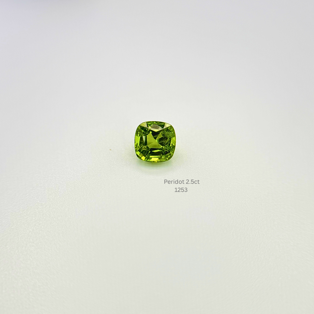Natural Peridot 2.50 Ct Cushion Cut